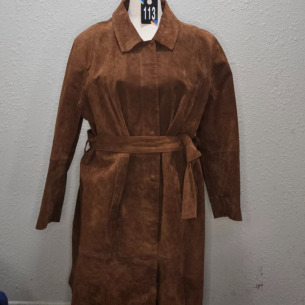 Genuine Leather Coat Fits Women Sze 24, Fully Lined, Pockets, Mid-thigh Length